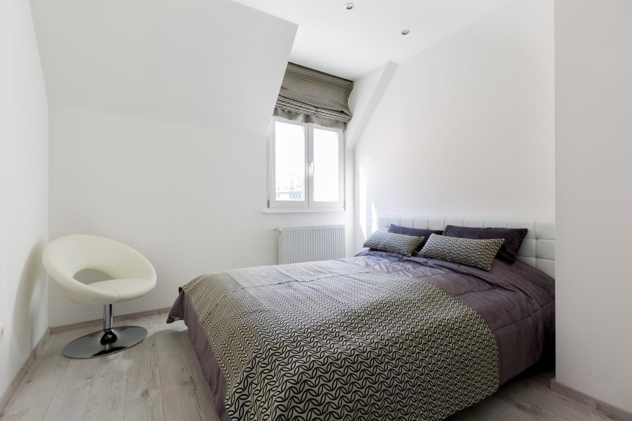 Square 2 Bedrooms - Michaelides Residences Apartment