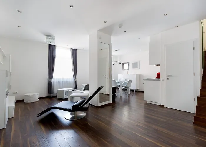 Budapest Central Square 2 Bedrooms Suite - Michaelides Residences