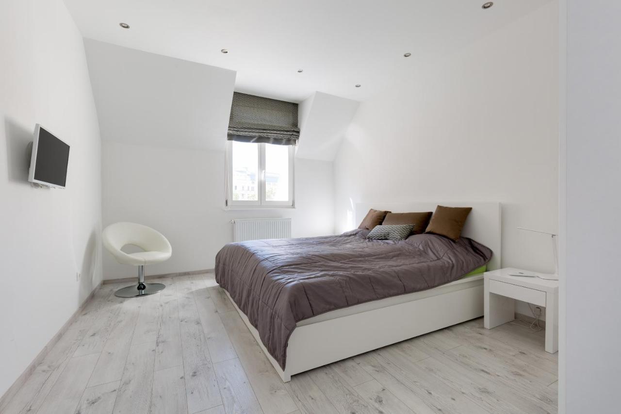 Square 2 Bedrooms - Michaelides Residences *