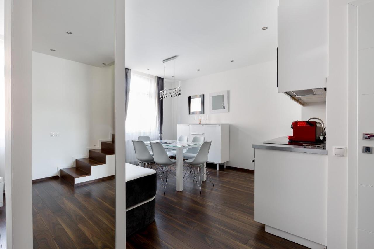 Appartamento Square 2 Bedrooms - Michaelides Residences Budapest